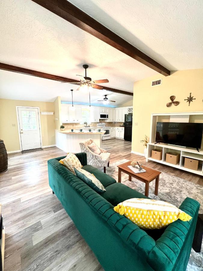 2 Bdrm Treehouse Hideout- Lake Conroe With Boat Ramp Montgomery Exterior photo
